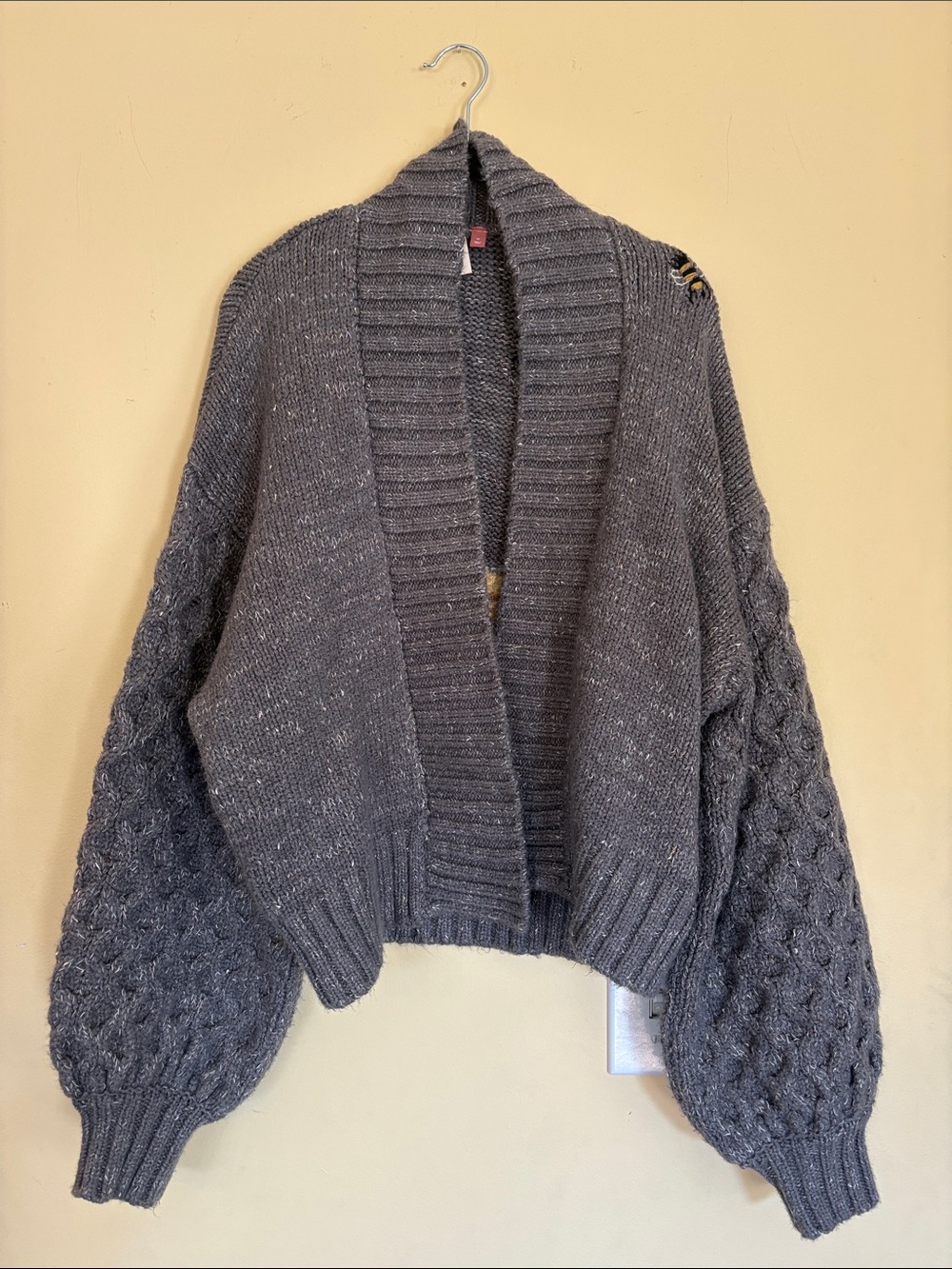 Anthropologie bear/bee Cozy Chunky Knit Grey Balloon-Sleeve Sweater Cardigan